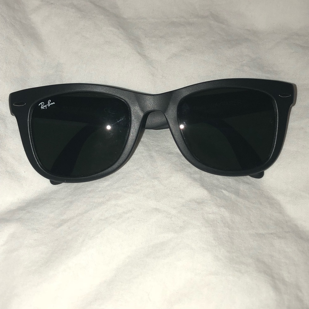 Ray-Ban Folding Wayfarer - Picture 2 of 8